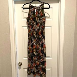 EUC beautiful lined midi dress.